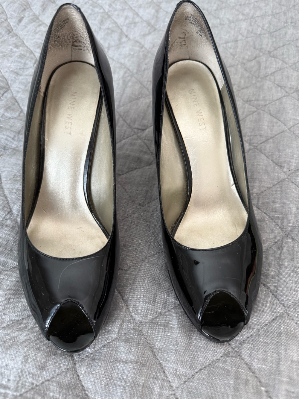 Nine West Black Patent Leather Peep Toe Patent Leather Heels - Sz 8
